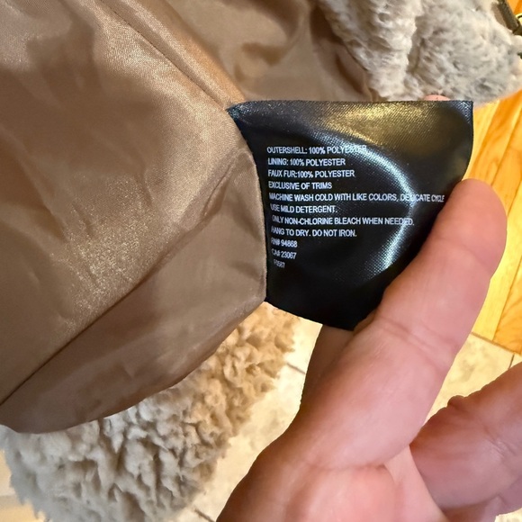 Bernardo Women's Tan Faux Suede Teddy Jacket Fall Staple Jacket🍂🍁🎃 - Picture 9 of 10